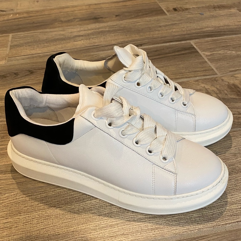 Alexander McQueen Dupe